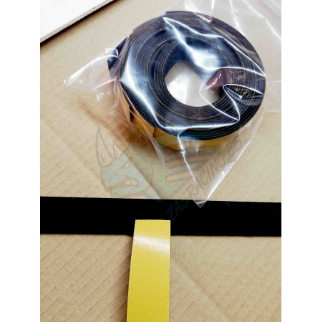 tiras de foam auto-adhesivo para protección depósitos y chasis motos.