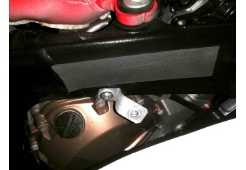 tiras de foam auto-adhesivo para protección depósitos y chasis motos.
