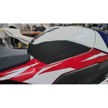Antideslizante deposito yamaha YZF R1 / R1M 2015 al 2019