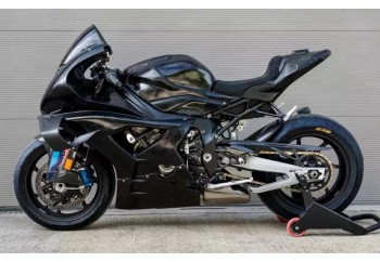 BMW M1000RR 2025