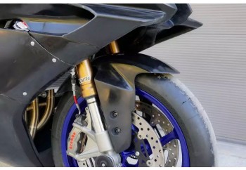 Guardabarros-Yamaha R9 2025 S2